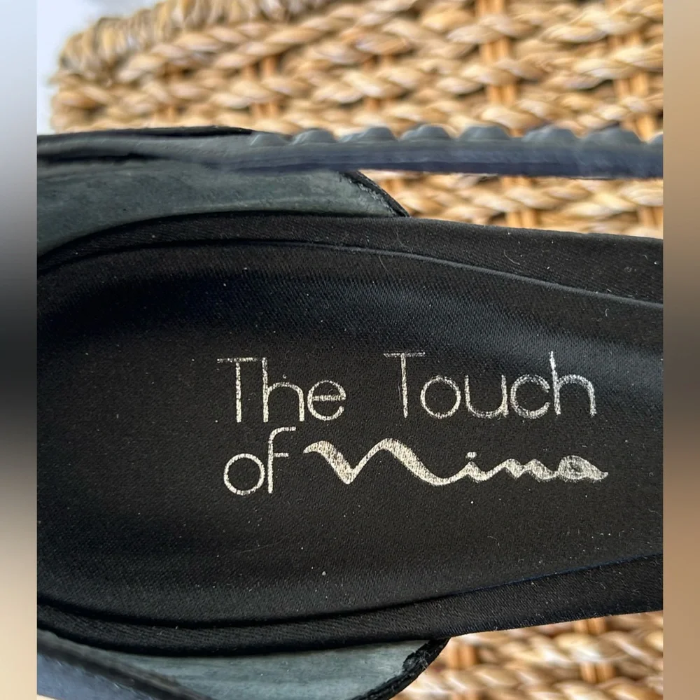 The Touch of Nina‎ Satin Rhinestone Black Heels Size 9M